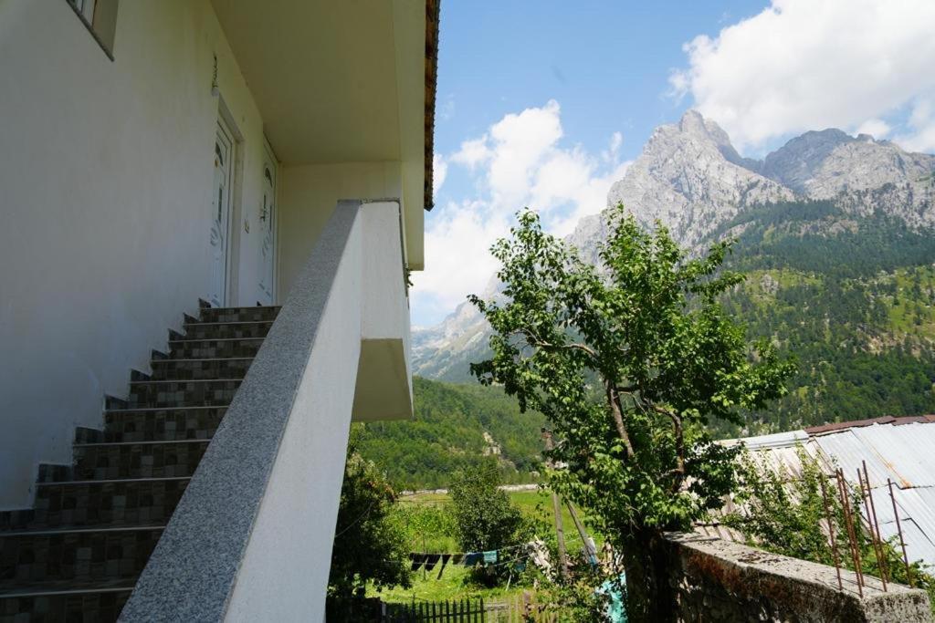 Guesthouse Skender Selimaj Valbone Bagian luar foto