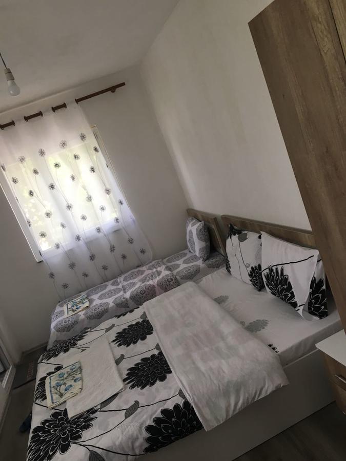 Guesthouse Skender Selimaj Valbone Bagian luar foto